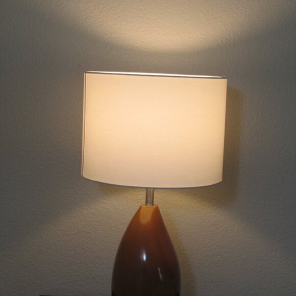 Mid Century Modern Bean Shaped Base Wood Tone Lamp - Picture 5 of 8